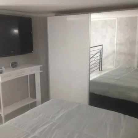 Sannazzaro 70