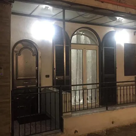 Holiday home Sannazzaro 70 Naples